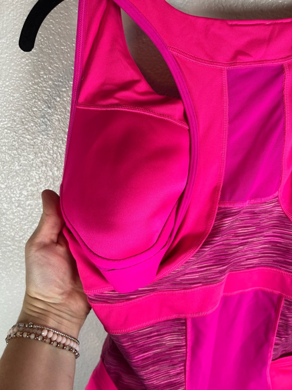 Athleta Space Dye Pocket PR Hot Pink Racerback Athletic Tank Top Women’s MD - Picture 10 of 12